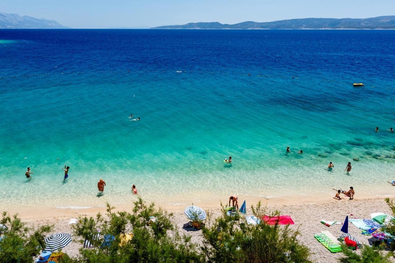 Apartments & Restaurant Galeb Marusici  Eksteriør billede