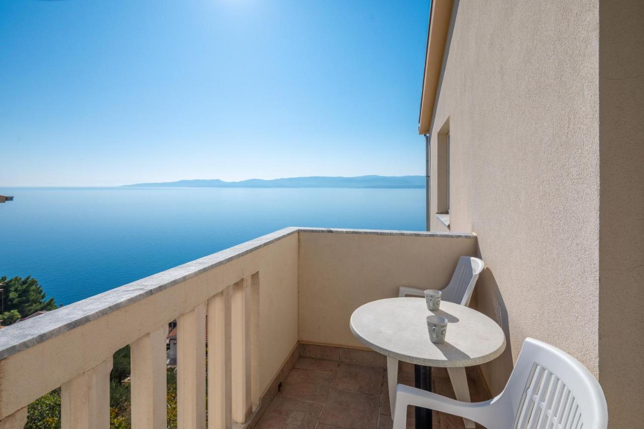 Apartments & Restaurant Galeb Marusici  Eksteriør billede